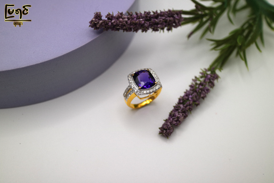Amethysta Ring